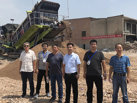 移動式建築垃圾破碎機：建築垃圾處理的革新力量