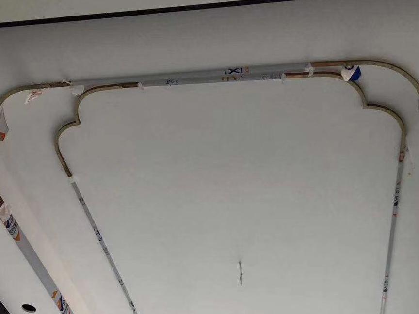 不（bú）鏽鋼弧型天花