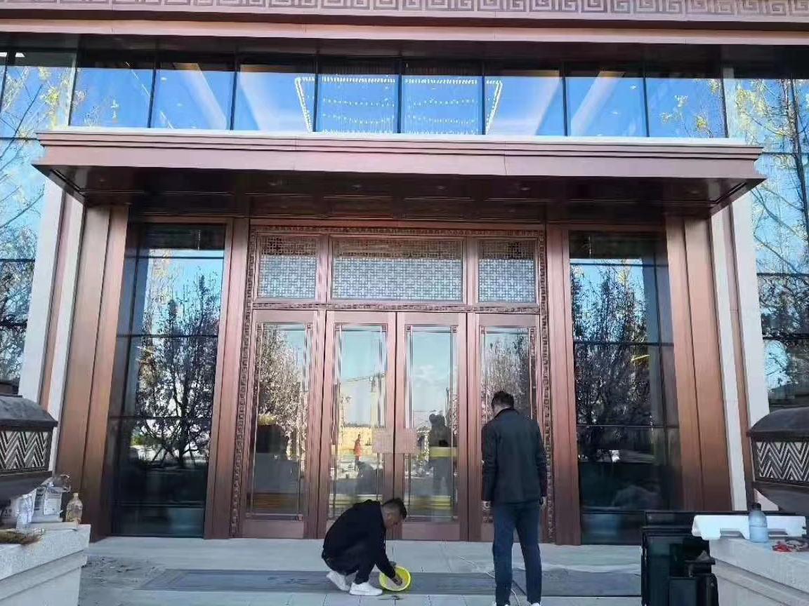 高端酒店不（bú）鏽鋼玻璃門