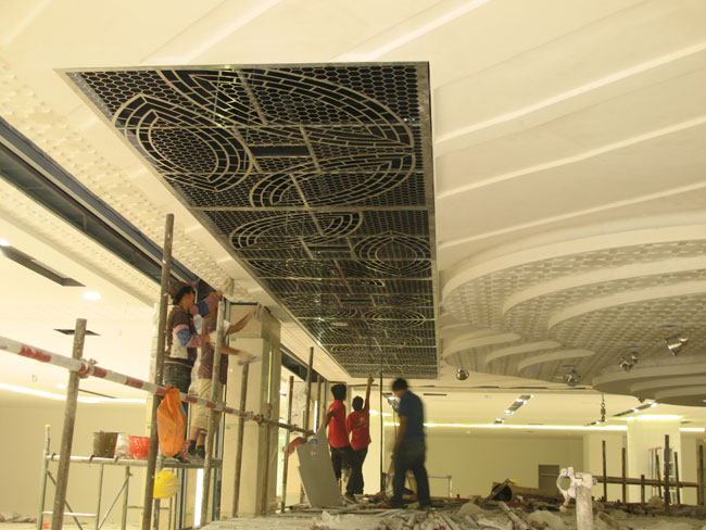 昆明（míng）萬達廣場吊頂 、電梯轎（jiào）廂