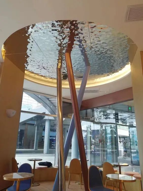 不鏽鋼（gāng）裝飾——水波紋吊頂