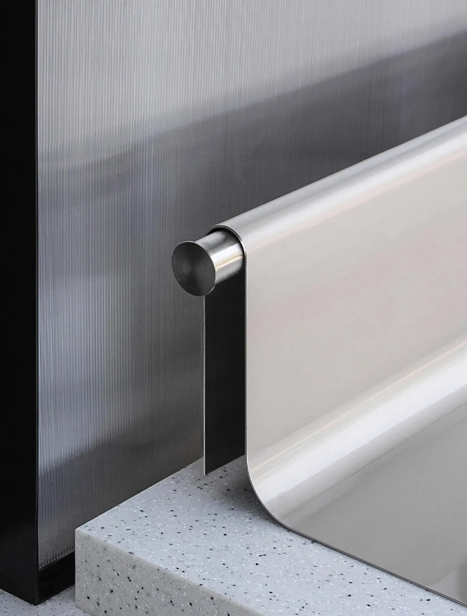 不鏽鋼材質，讓你擺脫俗氣的家居設計