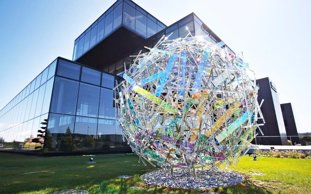 售（shòu）樓部不（bú）鏽鋼圓（yuán）球雕塑