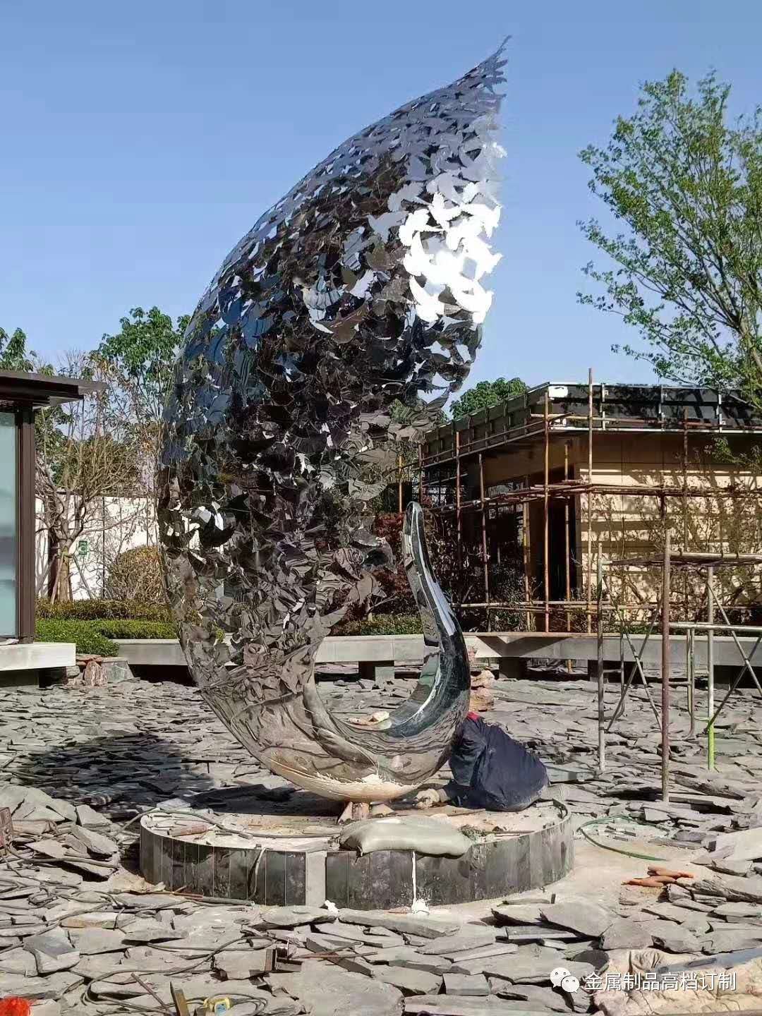 園林不鏽鋼孔雀雕塑