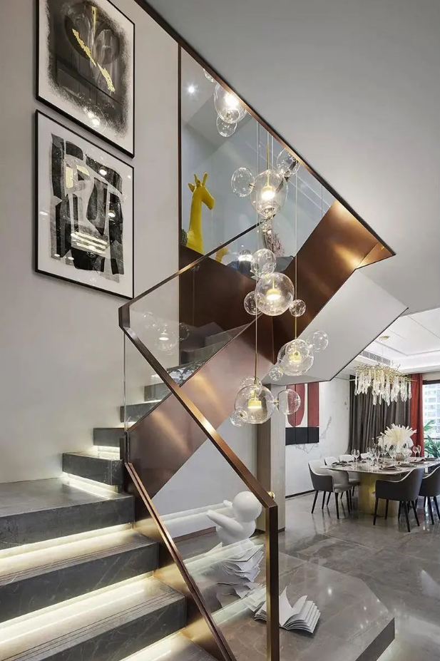 豐富多彩的——不鏽鋼扶手(shǒu)樓梯 豐富(fù)多彩的——不鏽鋼扶手樓梯