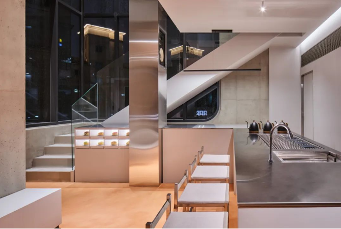 空間敘述 | 銀色為主的不鏽鋼裝飾 空間(jiān)敘述 | 銀色為主的不鏽鋼裝飾