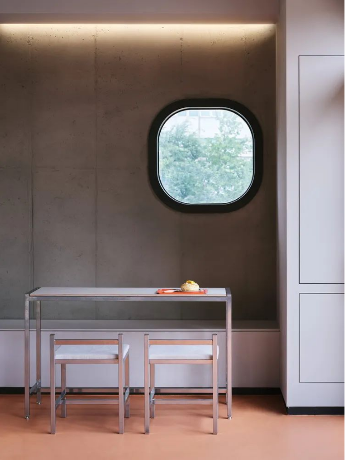 空間敘(xù)述 | 銀色為主的不鏽鋼裝飾 空間敘述 | 銀色為主的不鏽鋼裝飾